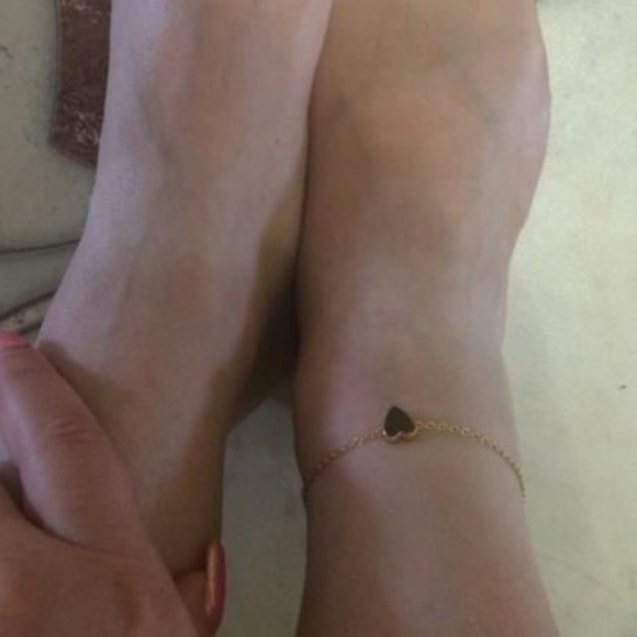 5/$24 Boho Simple Heart Anklet - Picture 3 of 8
